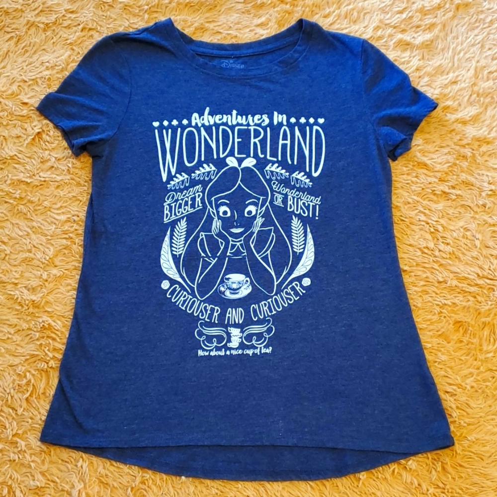 Grey Alice in Wonderland tee